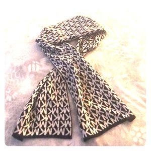 MICHAEL KORS scarf
